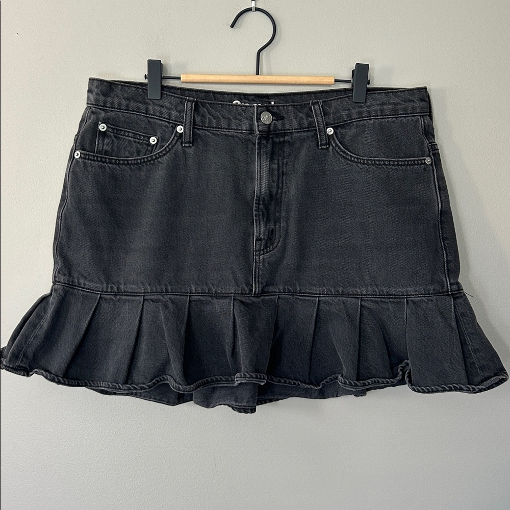 Mother Snacks! High Waisted Twizzy Pleated Mini Jean Skirt Size 33 Black